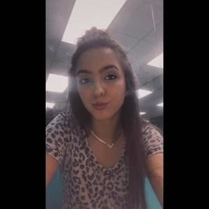 Meet your Posher, Lacey